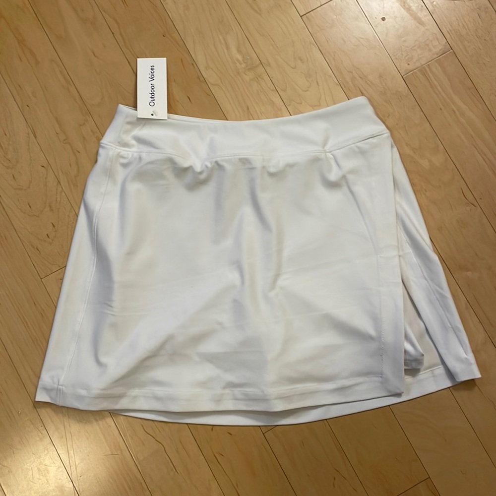 Outdoor voices court skirt 4.5”